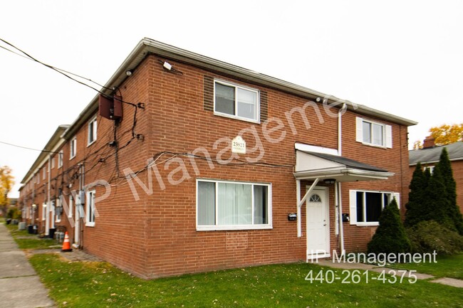 Primary Photo - Beautiful 3 bedroom unit in Miles Landing....