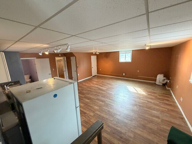 Building Photo - Flintwood- JK