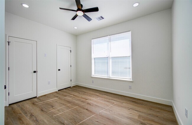 Building Photo - 1506 McKee St