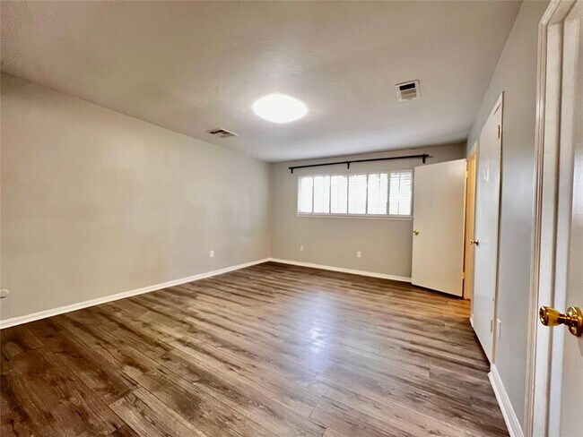 Building Photo - 13819 Wickersham Ln