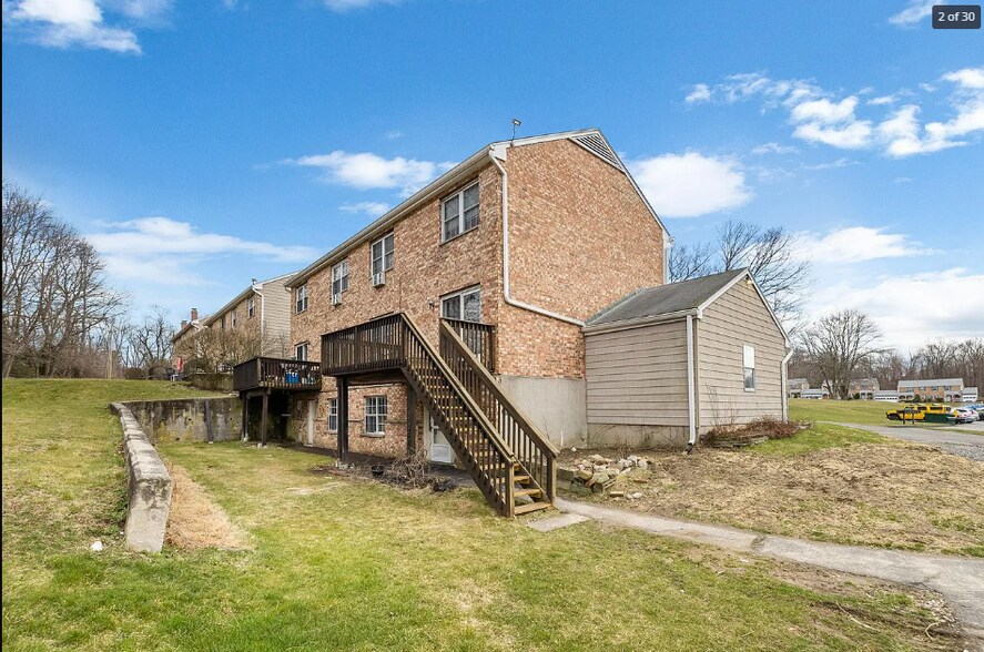Building Photo - 41 Whisconier Vlg