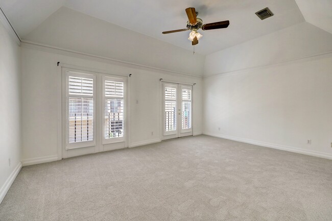 Building Photo - 2313 Nantucket Dr