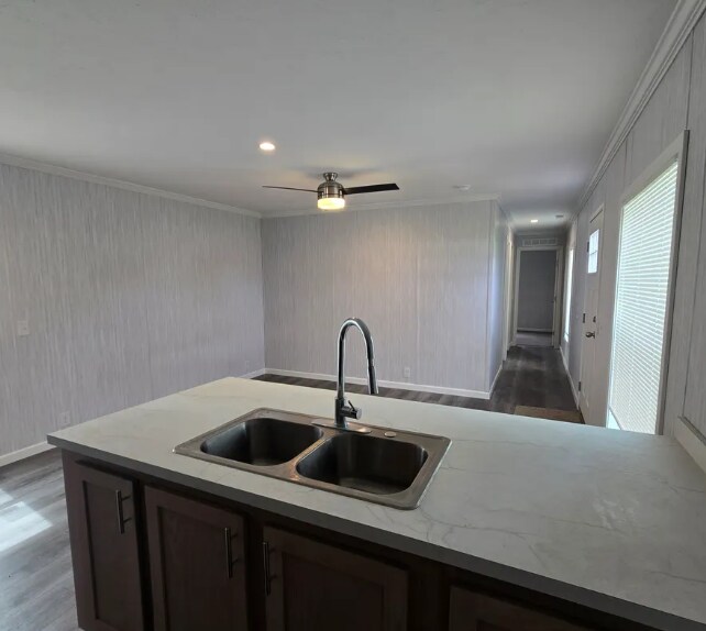 Building Photo - 509 Elmwood Ln