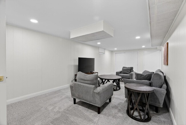 Building Photo - 3831 Brown Rd