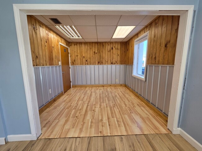 Building Photo - 131 N Jefferson St