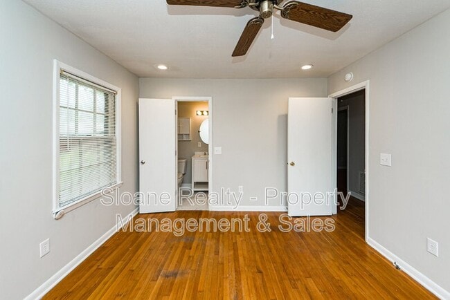 Building Photo - 1010 Yorktown Dr