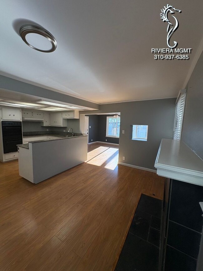 Building Photo - 367