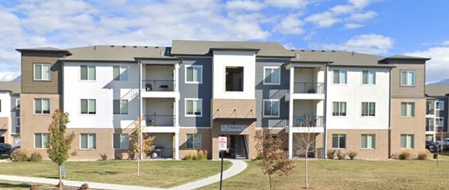 Building Photo - 767 N 260 W