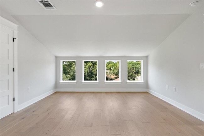 Building Photo - 5109 Stone Gate Dr