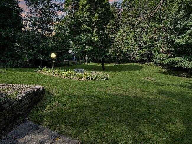 Building Photo - 3936 Avondale St
