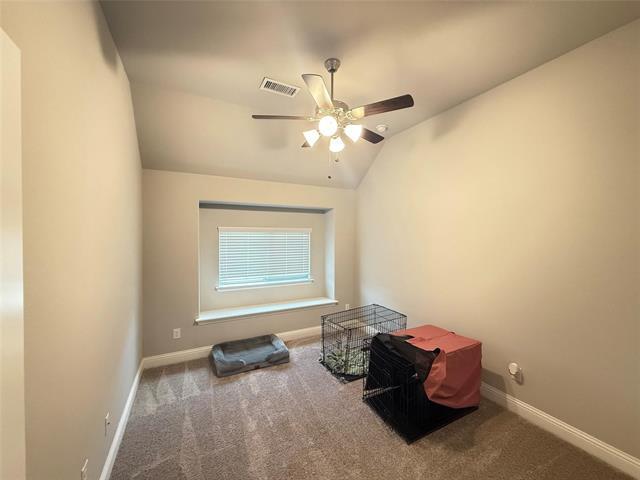 Building Photo - 210 Jacaranda Dr