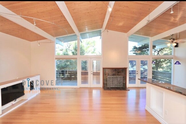 Building Photo - Four Bedroom Montclair Home with Forest Views