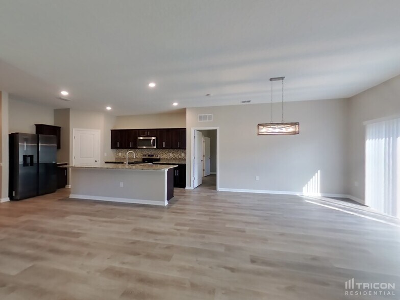 Building Photo - 16455 Blooming Cherry Dr