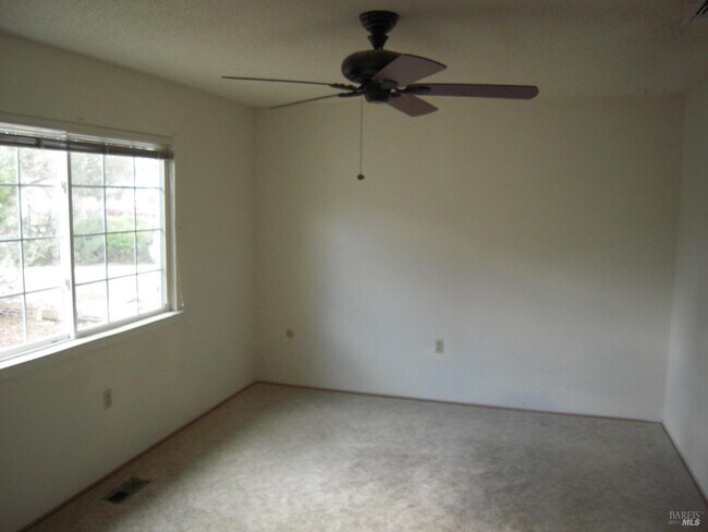 Building Photo - 109 McKinley Cir