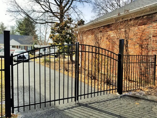 Building Photo - 8203 Camberley Dr