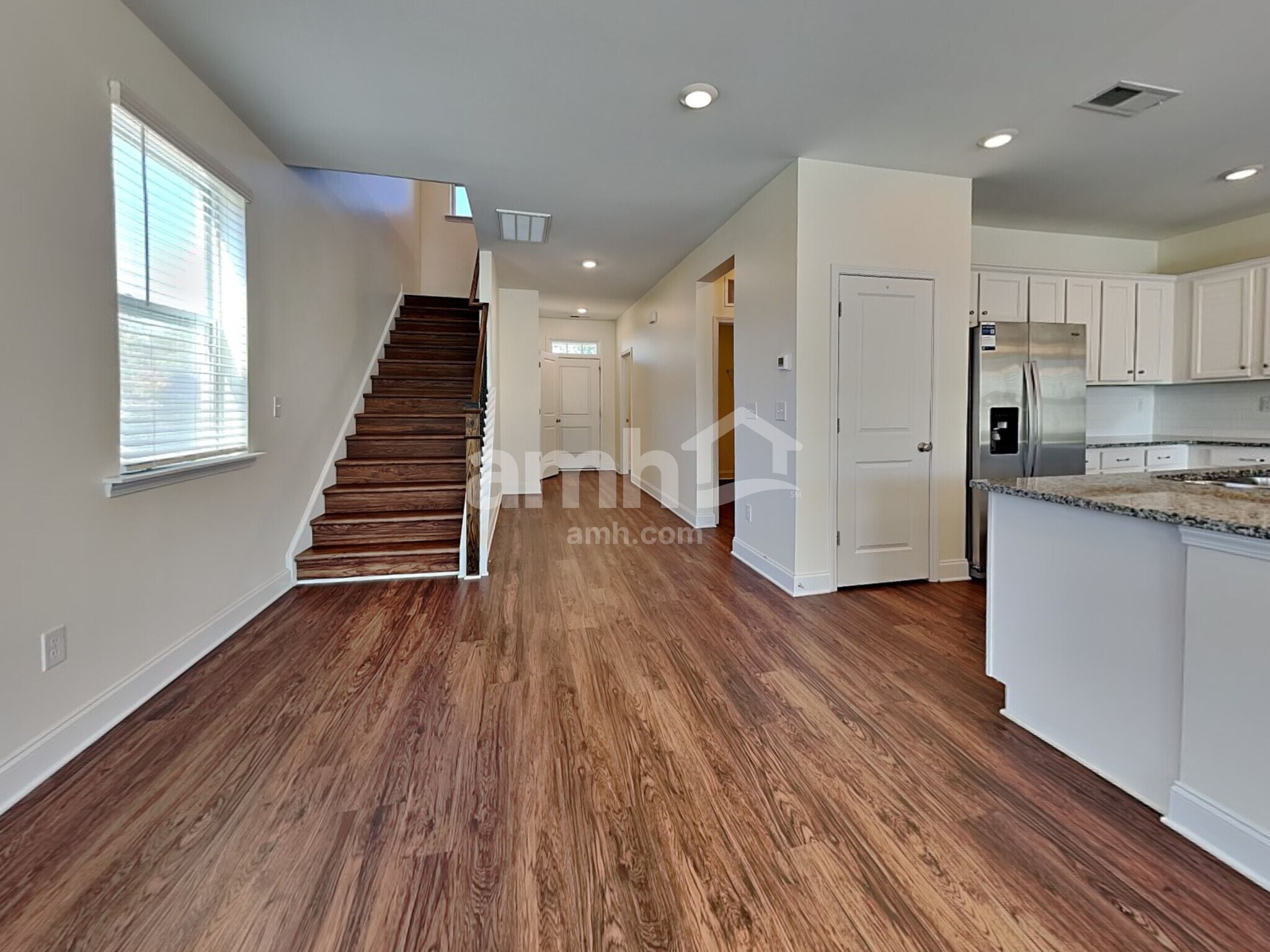 Building Photo - 2122 Laurel Vlg Cir
