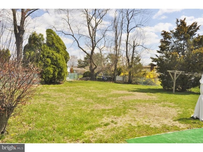 Building Photo - 60 Stonegate Dr