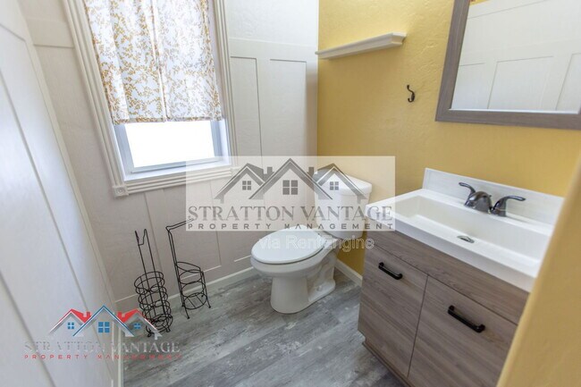 Building Photo - 21748 E Escalante Rd