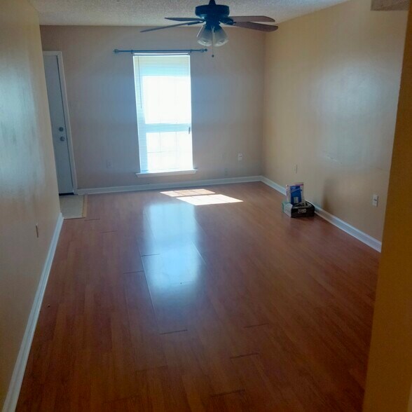 Building Photo - 1678 Brightside Dr