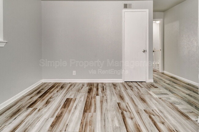 Building Photo - 820 NE 81st St