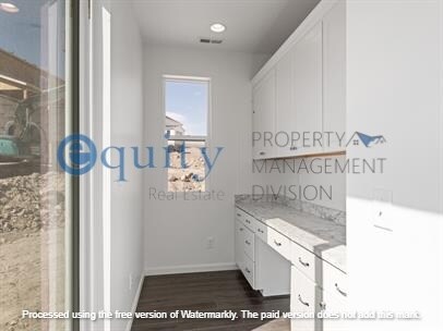 Building Photo - 2103 Wallflower Dr