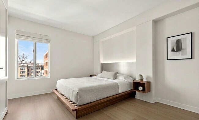 Building Photo - 280 Harvard St