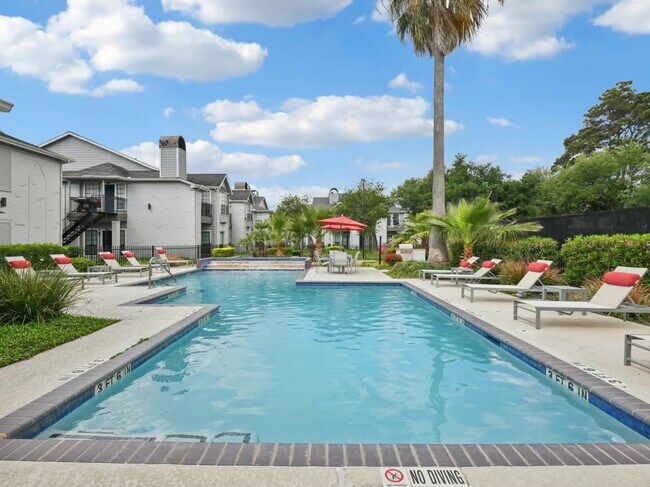 Building Photo - 4211 Clay Hill Dr