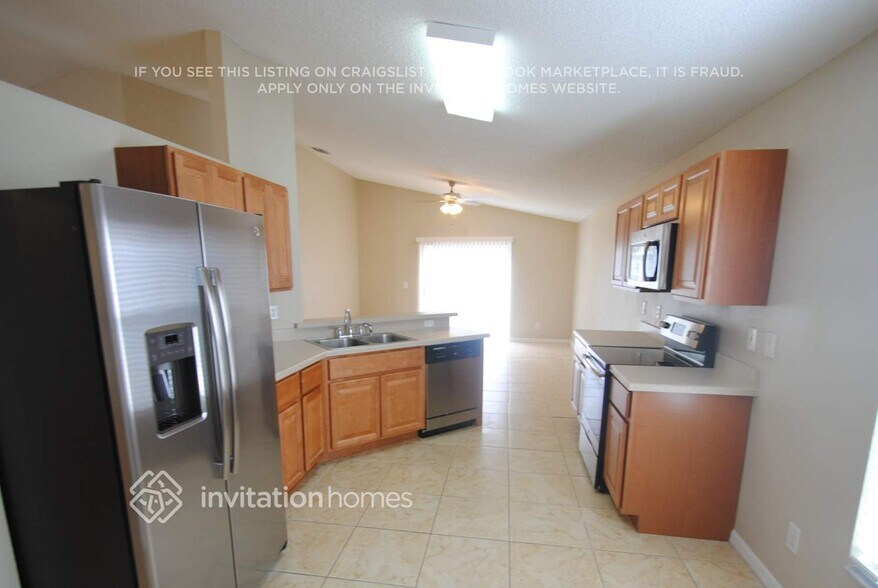 Building Photo - 989 Bimini Ave