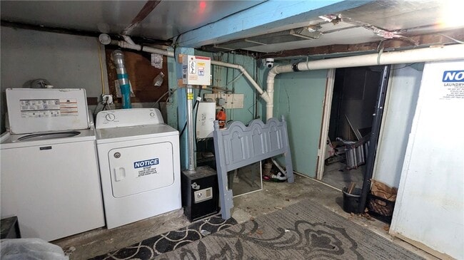 Building Photo - 502 Main St