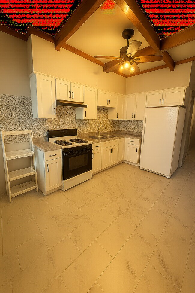 Building Photo - 1448 W Irving Park Rd