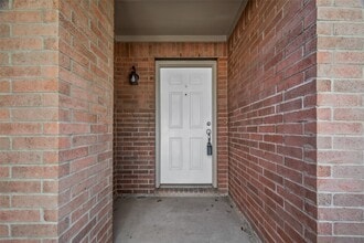 Building Photo - 4719 Silver Spruce Ln