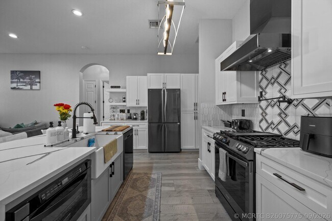 Building Photo - 2926 Dovedale Ct