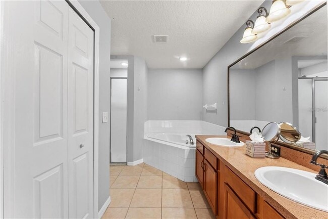 Building Photo - 408 Magpie Ct