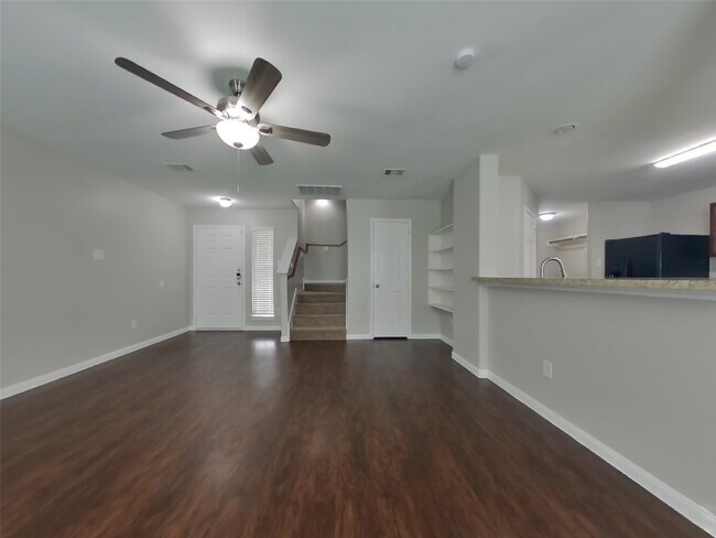 Building Photo - 21407 Jamals Way