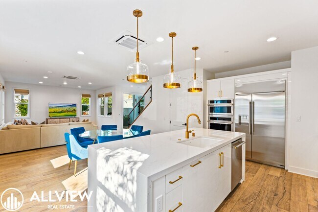 Building Photo - *Limited Move In Special! $1,000 Off First...