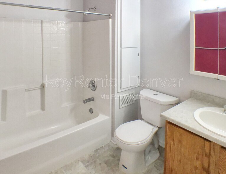 Building Photo - 19807 E 39th Ave