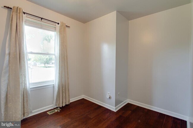 Building Photo - 45684 Schooner Ct