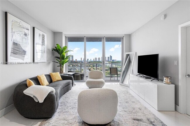 Building Photo - 16385 Biscayne Blvd