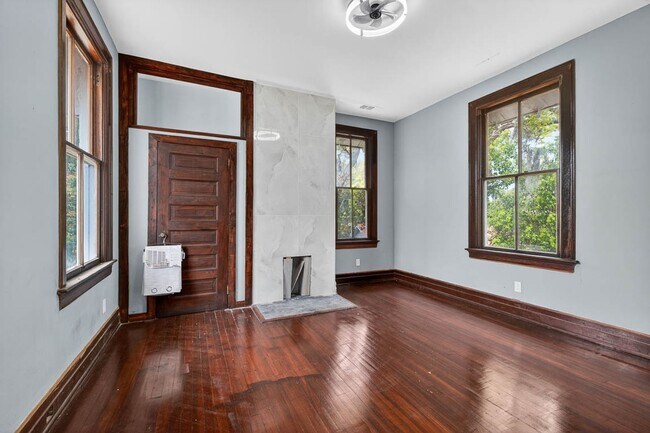 Building Photo - 1015 Union St