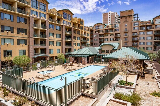 Building Photo - 16 W Encanto Blvd