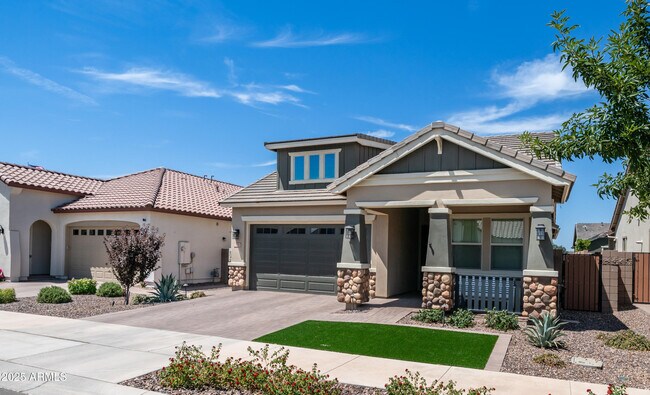 Building Photo - 23080 E Carriage Wy