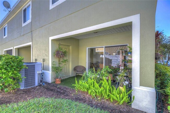 Building Photo - 8526 Brushleaf Way