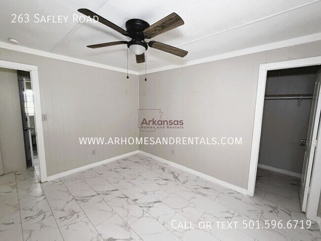 Building Photo - 263 Safley Rd