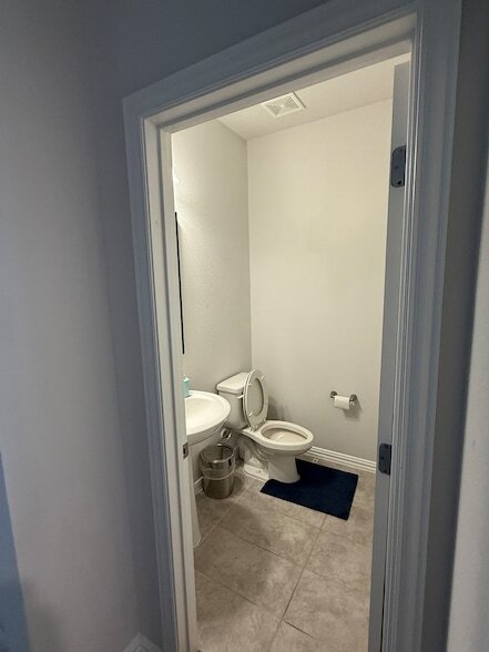 Building Photo - 1108 Bowie Dr