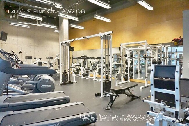 Building Photo - Braeburn Apartment