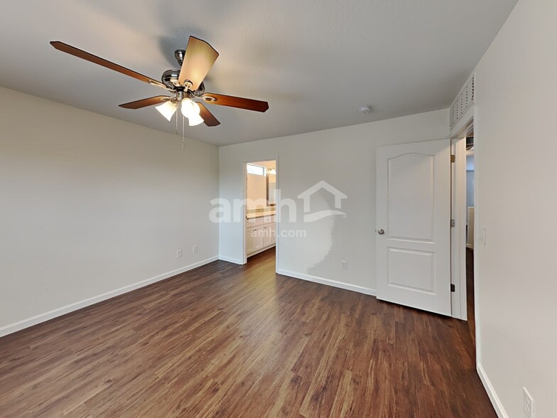 Building Photo - 18443 N 114th Ave