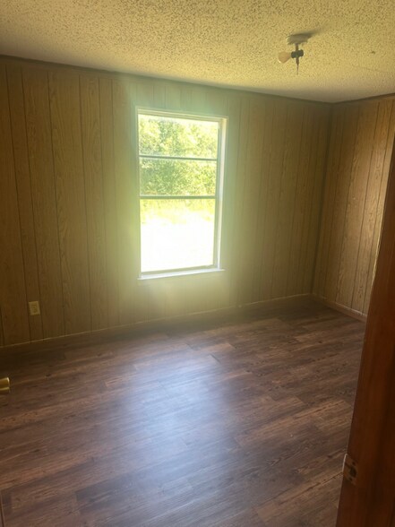 Building Photo - 808 Wilson Rd