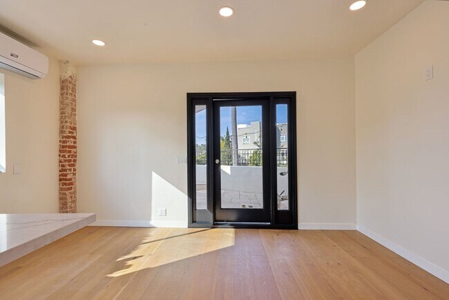 Building Photo - 3741 Park Blvd