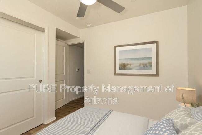 Building Photo - 6077 N 60th Ave