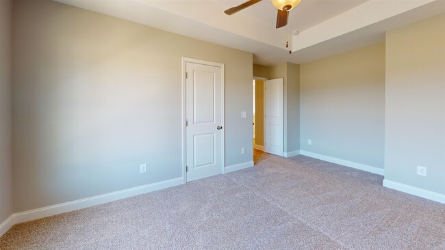 Building Photo - 1032 Moen Lp